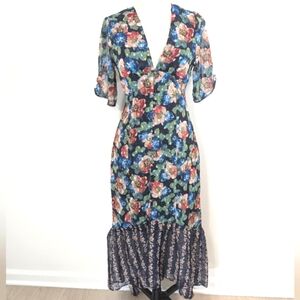 Hope & Ivy mixed print, floral, sheer, faux button front tea dress  Size 10.